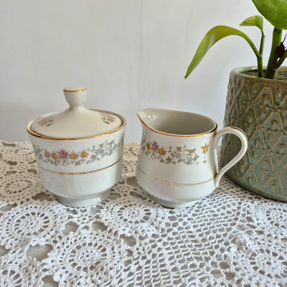 VTG 1950S Rose China Lidded Saucer & Creamer Set Petite Fleur Gold Trim Pattern